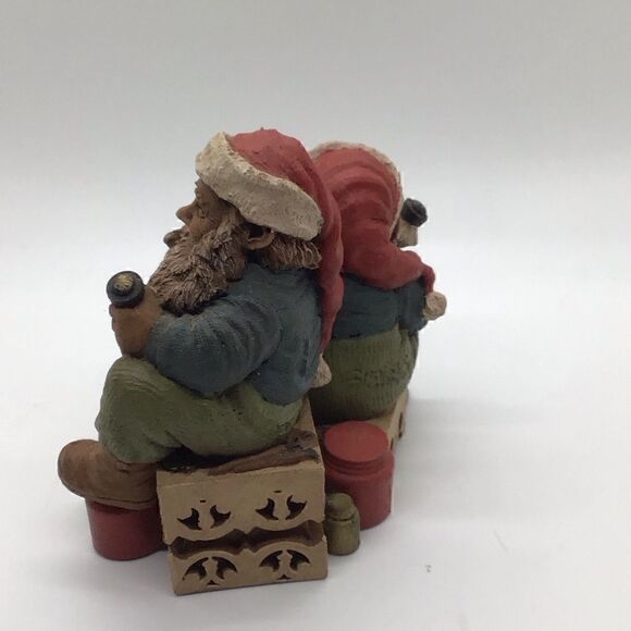 Cairn Studios Santa’s Painters Figurine - Picture 9 of 9